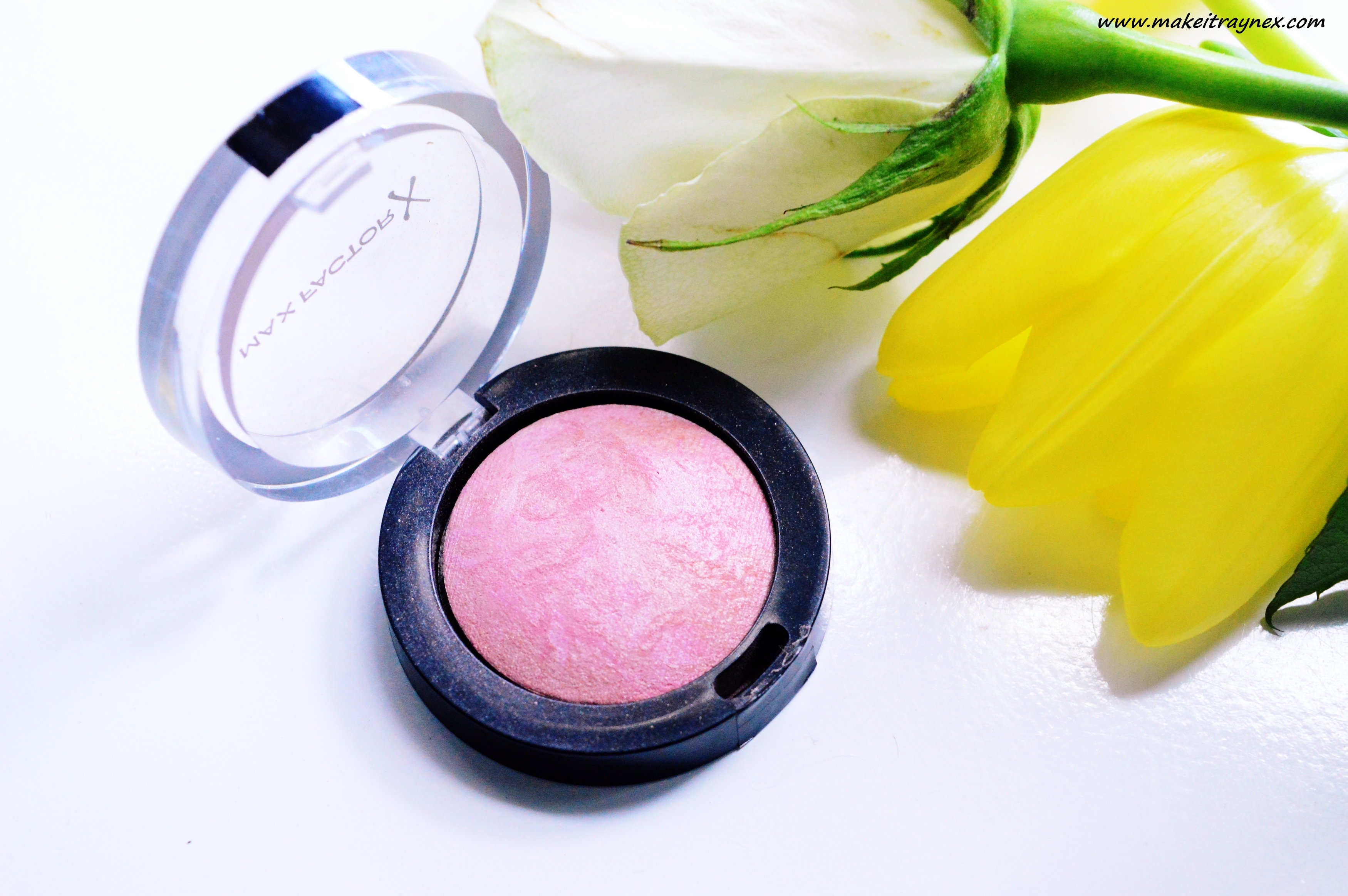 Lovely Pink Creme puff blush from Max Factor {REVIEW}