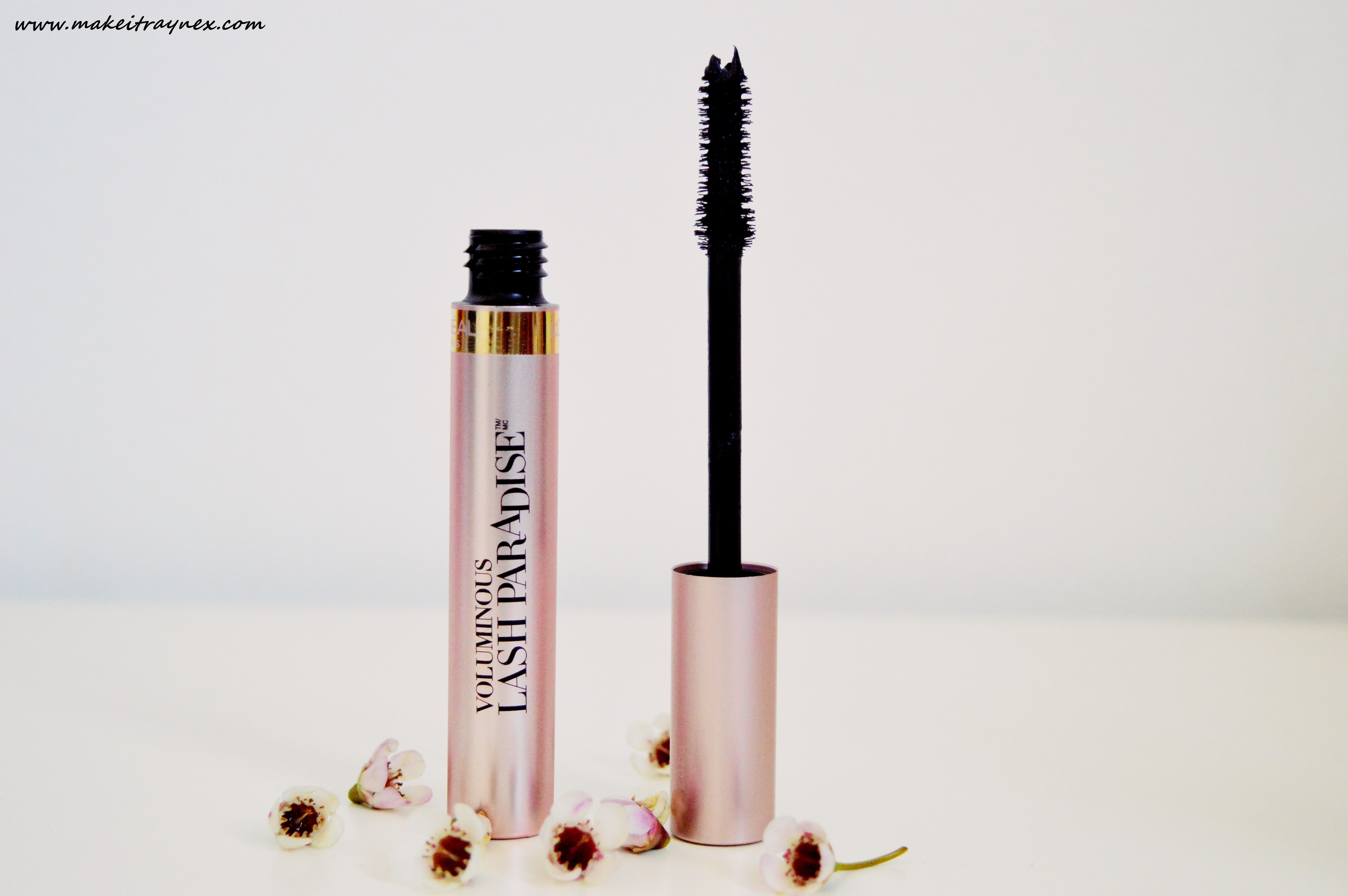 The iconic Voluminous Lash Paradise from L’Oreal {REVIEW}