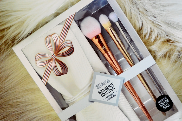 The most gorgeous brush set I ever met: the Bold Metals Spotlight Collection {REVIEW}