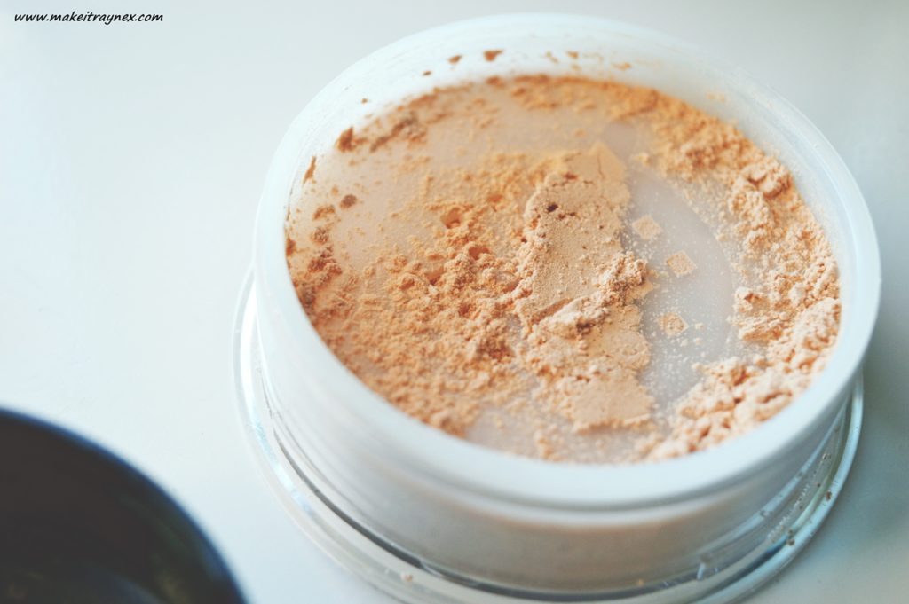Touch & Glow Loose Face Powder