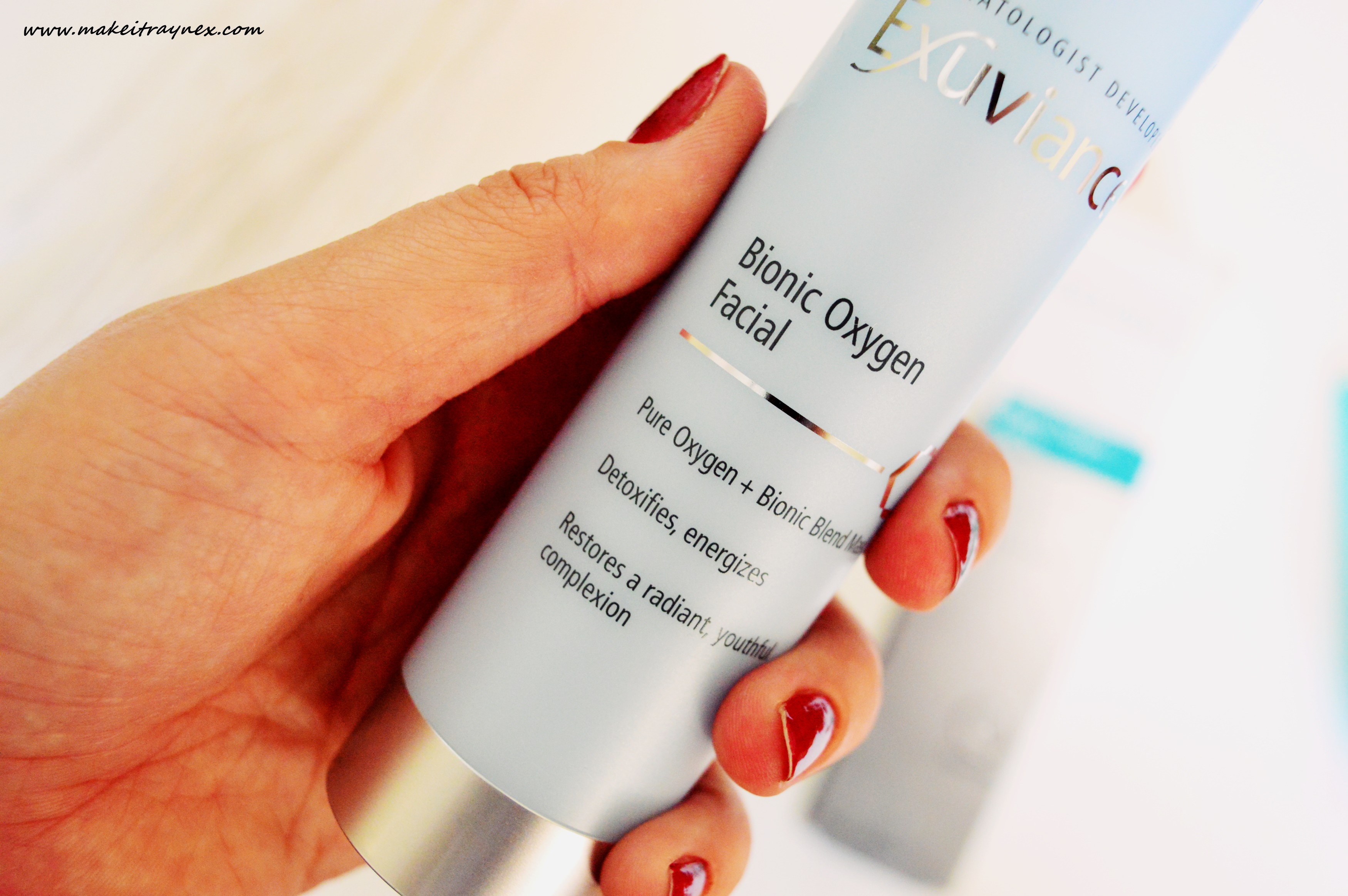 Toning Neck Cream and Bionic Oxygen Facial from Exuvience {LUXE REVIEW}