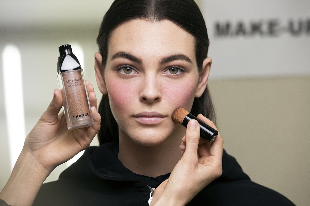 FALL-WINTER 2019/20 READY-TO-WEAR BACKSTAGE BEAUTY